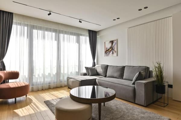 lux apartment